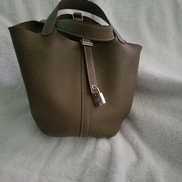 Hermes - Picture 6 of 7